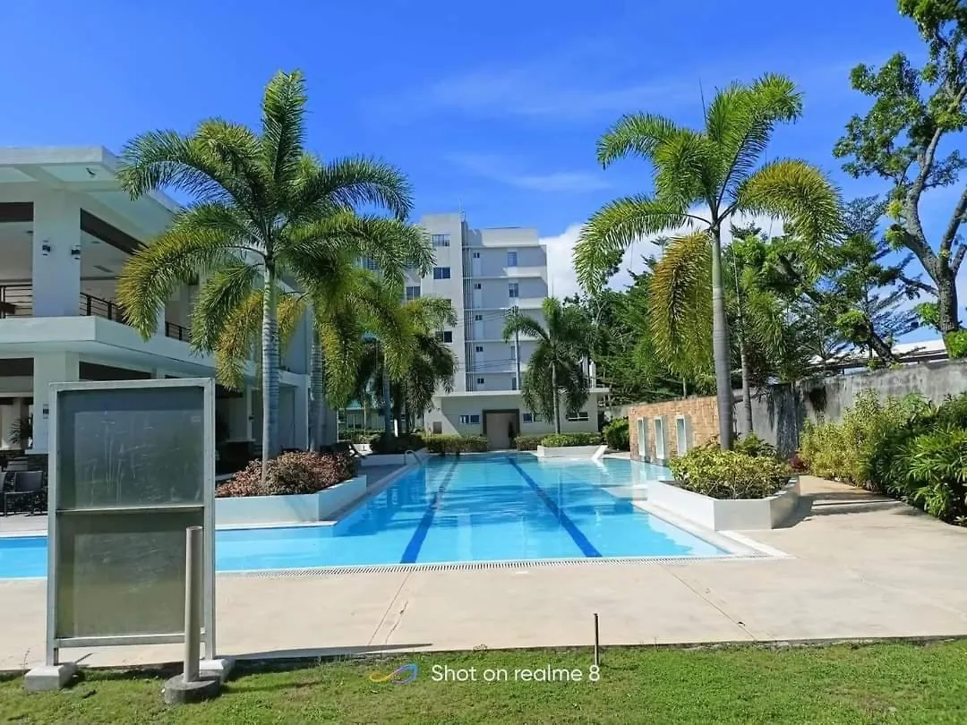 Lägenhet 8 Spatial Condo Near Downtown, Coffee Shop, Snr, Sm, Hospital, Schools 2B Fully Furnished Davao City